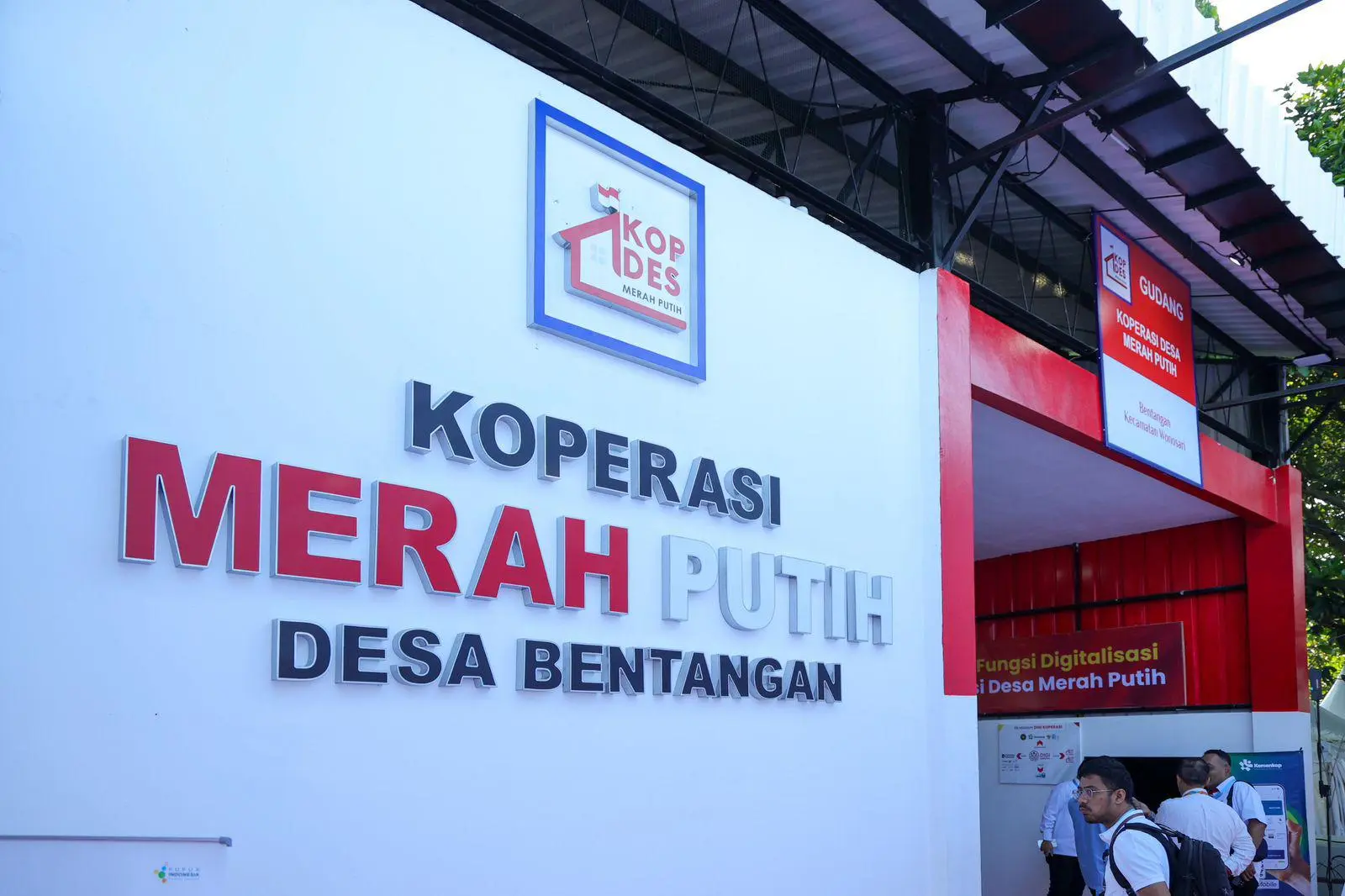 Koperasi Merah Putih Desa Bentangan beserta gudang distribusi